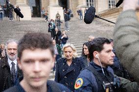 Trial of Marine Le Pen and RN s officials during a break - Paris AJ