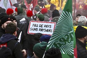 Farmers Demonstrate Against the EU-Mercosur Agreement - Strasbourg