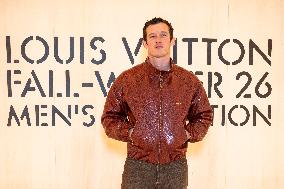 PFW Louis Vuitton Photocall EB