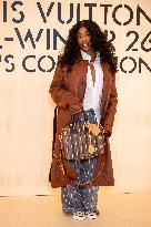 PFW Louis Vuitton Photocall EB