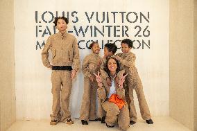 PFW Louis Vuitton Photocall EB