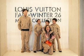 PFW Louis Vuitton Photocall EB