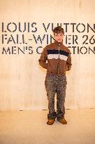 PFW Louis Vuitton Photocall EB