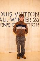 PFW Louis Vuitton Photocall EB