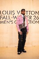PFW Louis Vuitton Photocall EB