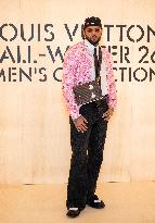 PFW Louis Vuitton Photocall EB