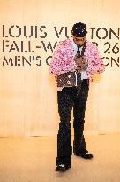 PFW Louis Vuitton Photocall EB