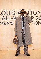 PFW Louis Vuitton Photocall EB