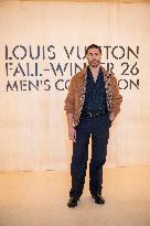 PFW Louis Vuitton Photocall EB