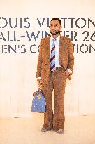 PFW Louis Vuitton Photocall EB