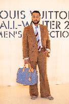 PFW Louis Vuitton Photocall EB