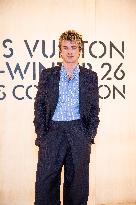 PFW Louis Vuitton Photocall EB