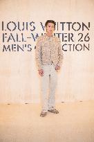 PFW Louis Vuitton Photocall EB