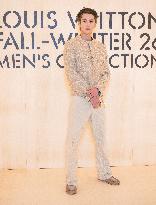 PFW Louis Vuitton Photocall EB
