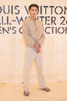 PFW Louis Vuitton Photocall EB