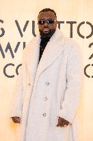 PFW Louis Vuitton Photocall EB