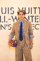 PFW Louis Vuitton Photocall EB