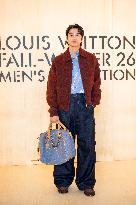 PFW Louis Vuitton Photocall EB