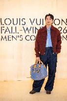 PFW Louis Vuitton Photocall EB