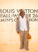 PFW Louis Vuitton Photocall EB