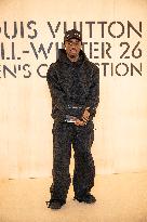 PFW Louis Vuitton Photocall EB