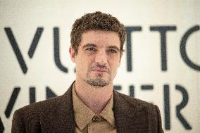 PFW Louis Vuitton Photocall EB