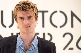 PFW Louis Vuitton Photocall EB