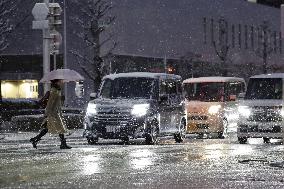 Snow in western Japan