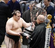 New Year Grand Sumo Tournament