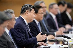 China's Xi meets with British PM Starmer