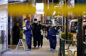 Robbers flee with 420 mil. yen in Tokyo