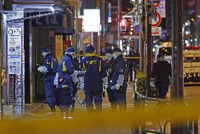 Robbers flee with 420 mil. yen in Tokyo