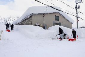 Heavy snow in Aomori