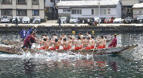 Boat-racing festival for good haul