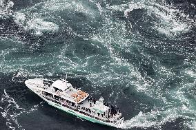 Whirlpools in western Japan