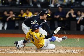 Baseball: Hawks-CTBC Brothers friendly