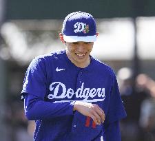 Baseball: Dodgers pitcher Sasaki