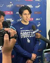 Baseball: Dodgers pitcher Sasaki