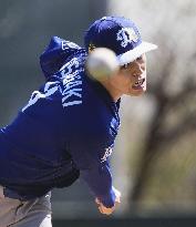 Baseball: Dodgers pitcher Sasaki