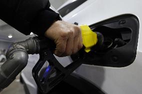 Gasoline prices surging in Japan