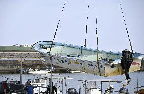Boats capsize in student tour in Okinawa