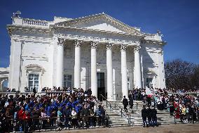 Japan PM Takaichi at Arlington cemetery