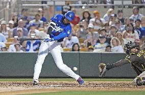 Baseball: MLB spring training game