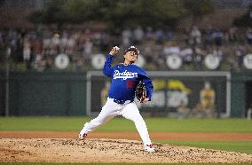 Baseball: MLB spring training game