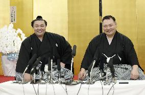 Sumo: Kirishima earns re-promotion to ozeki