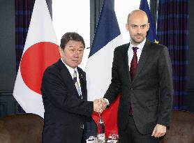 Japan-France talks in France