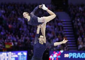 Figure skating: World championships in Prague