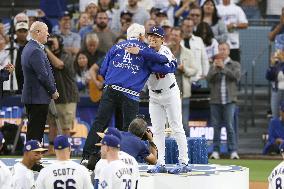 Baseball:  World Series Champion ring ceremony