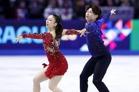 Figure skating: World championships in Prague