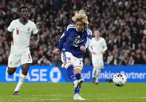 Football: Japan vs. England